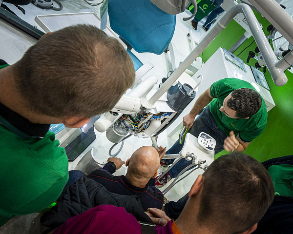 Стенд компании GREEN DENT на выставке Дентал-Экспо 2019_10.jpg